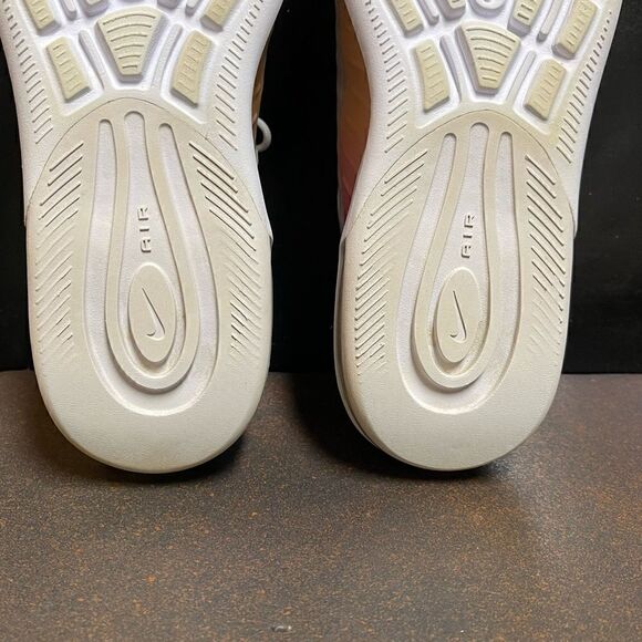 Nike Air Max Axis White / Pink Women's Running Shoes Size 8.5M - Picture 16 of 16